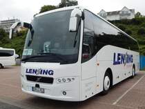 Volvo 9500 von Lensing aus Deutschland im Stadthafen Sassnitz am 23.09.2017