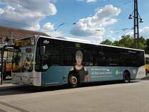 Wie auch sein Baugleicher Bruder KA VK 796 war der KA VK 797 (VBK) an diesem Tag auf der Buslinie 62 zum Entenfang im Einsatz, um im Anschluss als Linie 70 zum Heidehof zu fahren. Fotografiert am 31.05.2019 am HBF in Karlsruhe.