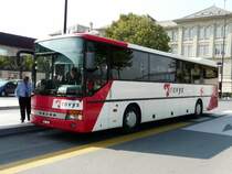 travys - Setra VD 1197 bei den Bushaltestellen vor dem Bahnhof in Yverdon les Bains am 24.09.2008