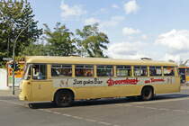 Wagen 237, ein Büssing E2U 62S an der Haltestelle Monumentenstr. am Depot für Kommunalverkehr des Deutschen Technikmuseums in Schöneberg am 08. September 2019. 