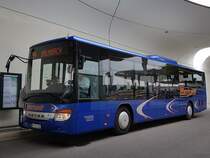 Hier ist PF ER 182 von Eberhardt Reisen auf der Buslinie 744 nach Salmbach unterwegs. Abgelichtet am 11 Juni 2019 am Hauptbahnhof in Pforzheim.