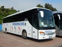 Setra 416 GT-HD von Friedrichs-Reisen aus Deutschland im Stadthafen Sassnitz am 24.09.2017