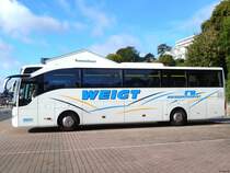 Mercedes Tourismo von Weigt aus Deutschland im Stadthafen Sassnitz am 03.10.2017