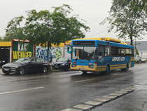 Daimler Benz E (O 405) auf der Fahrt zur Haltestelle vor der Halle der Traditionsbus am 29. September 2019. 