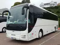 MAN Lion's Coach von Bach-Tours aus Deutschland im Stadthafen Sassnitz am 14.10.2017