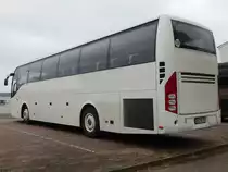 Volvo 9700 von Von Rahden aus Deutschland im Stadthafen Sassnitz am 14.10.2017