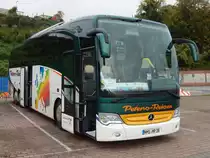 Mercedes Travego von Peters-Reisen aus Deutschland im Stadthafen Sassnitz am 15.10.2017