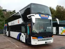 Setra 431 DT von Stewa aus Deutschland im Stadthafen Sassnitz am 15.10.2017