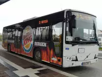 Volvo 8700 der Oppermann Transporte aus Deutschland in Sassnitz am 21.10.2017