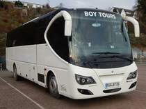 Mercedes Sundancer von BoyTours aus Deutschland im Stadthafen Sassnitz am 26.12.2017