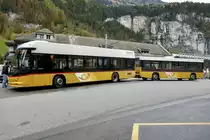 Hess Buszug 'SG 426 001'  Säntis  aus Nesslau wartet am 2.11.19 auf dem Bahnhofplatz auf die Weiterfahrt als Bahnersatz nach Interlaken Ost.
