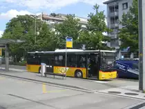 Postauto/Regie Hausen Nr. 208 (MAN A20 Lion's City Ü) am 11.9.2019 beim Bhf. Affoltern am Albis