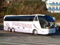 Neoplan Starliner von Haschick aus Deutschland im Stadthafen Sassnitz am 01.01.2018