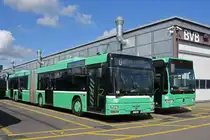 MAN Bus 763 und der Mercedes Citaro 701 stehen auf dem Hof der Garage Rankstrasse. Die Aufnahme stammt vom 09.09.2019.