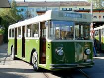 Bern Mobil - Oldtimer Saurer 4 H CT4D  Nr.50  BE 27150 vor dem Trammuseum in Bern am 05.10.2008