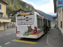 AAGU - Mercedes Citaro hybrid Nr. 13 vor dem Bahnhof Erstfeld am 20.10.19 