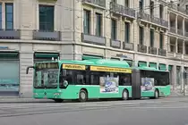 Mercedes Citaro 720, auf der Linie 30, fährt Richtung Haltestelle Steinenschanze. Die Aufnahme stammt vom 12.11.2019.