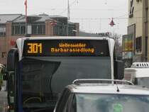 19.12.2008: 12:35 Linie 303 Richtung Wellesweiler. Die Anzeig schaltet erst nach wenigen Minuten von 301 auf 303 um, das Ziel stimmt aber schon.