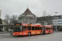 Mercedes Citaro 52 mit der easy Jet Werbung, auf der Linie 4, bedient die Haltestelle beim Amtshausplatz. Die Aufnahme stammt vom 09.12.2019.