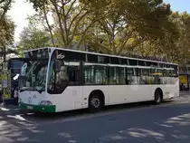 Hier ist der KA DL 7018 von Landkammer Reisen (ex SWK, Kaiserslautern) auf der SEV Linie S31/S32 nach Bruchsal im Einsatz. Fotografiert am 21.09.2019 am Hauptbahnhof/Fernbusbahnhof in Karlsruhe.