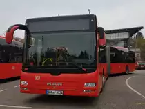 Hier wartet der SHA F 5924 von der FMO (ex SBG Freiburg) auf seinen nächsten Einsatz. Abgelichtet am 29.10.2019 am FMO Busparkplatz am Bahnhof in Marbach (N).