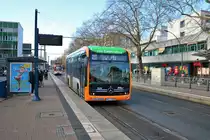 RNV Mercedes Benz eCitaro Wagen 8500 am 22.12.19 in Heidelberg auf der Linie 20 