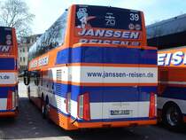 Van Hool TX27 von Janssen Reisen aus Deutschland in Waren am 07.04.2018