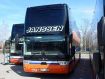 Van Hool TX27 von Janssen Reisen aus Deutschland in Waren am 07.04.2018