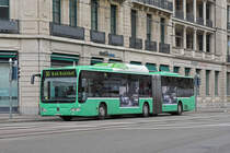 Mercedes Citaro 721, auf der Linie 30, fährt Richtung Haltestelle Steinenschanze. Die Aufnahme stammt vom 07.12.2019.