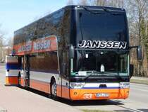 Van Hool TX27 von Janssen Reisen aus Deutschland in Waren am 07.04.2018