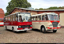 Ikarus 211.51 (HAL-R 206H) und Ikarus 630.65 (HAL-R 316H) der Halleschen Straßenbahnfreunde e.V. stehen anlässlich 50 Jahre Tatrawagen in Halle (Saale) im Historischen Straßenbahndepot Halle (Saale).
[7.9.2019 | 15:44 Uhr]