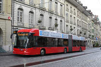 Hess Trolleybus 24, auf der Linie 12, bedient die Haltestelle Zytglogge. Die Aufnahme stammt vom 21.12.2019.