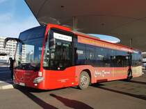 Hier ist der KA SB 653 von der RVS auf der Buslinie 734 nach Knittlingen im Einsatz. Gesichtet am 19.11.2019 am Busbahnhof in Pforzheim.