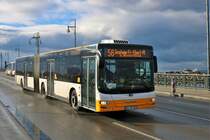 DB Rhein Nahe Bus MAN Lions City G Wagen 309 am 18.01.20 auf der Theodor Heuss Brücke die zur Zeit für Autos gesperrt ist