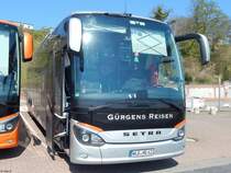 Setra 516 HD von Gürgens Reisen aus Deutschland im Stadthafen Sassnitz am 28.04.2018