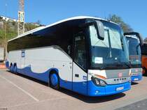 Setra 517 HD von der Usedomer Bäderbahn im Stadthafen Sassnitz am 28.04.2018