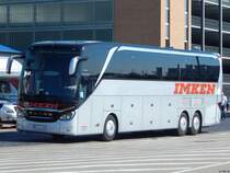 Setra 516 HDH von Imken aus Deutschland im Stadthafen Sassnitz am 28.04.2018