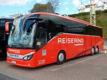 Setra 516 HD von Reisering Hamburg aus Deutschland im Stadthafen Sassnitz am 01.05.2018