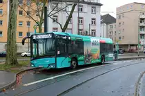 ICB Solaris Urbino 12 Wagen 210 am 02.02.20 in Frankfurt am Main Ostbahnhof