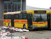 BLT - Mercedes O 405  Nr.61  Abgestellt hinter dem BLT Tramdepot am 22.11.2008