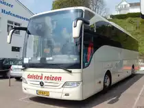 Mercedes Tourismo von Dalstra Reizen aus den Niederlanden im Stadthafen Sassnitz am 03.05.2018