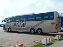 Mercedes Travego von Pülm aus Deutschland im Stadthafen Sassnitz am 03.05.2018