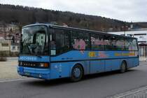 Bus Aue / Bus Erzgebirge: Setra S 213 UL (ASZ-KM 40) vom Omnibusbetrieb E. Meichsner GmbH, aufgenommen im Dezember 2019 am Bahnhof von Aue (Sachsen).