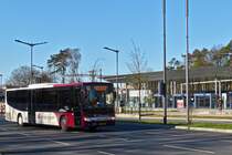 EW 1227, Setra S 416 LE, von Emile Weber hat soeben die Bushaltestelle an der oberen Haltestelle der Standseilbahnin der Stadt Luxemburg verlassen. 02.2020

