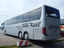 Setra 417 GT-HD von Fritz Kühl aus Deutschland im Stadthafen Sassnitz am 05.05.2018
