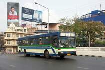 Bus Thailand / Bus Bangkok: Hino HU3KKSKL / Thonburi Bus Body Company (Wagen 4081) der Bangkok Mass Transit Authority (BMTA), aufgenommen im Februar 2020 am Hauptbahnhof von Bangkok (Bahnhof Hua Lamphong).