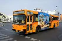 Bus Thailand / Bus Bangkok: Hino RU1JSSL / Thonburi Bus Body Company (Wagen 44047) der Bangkok Mass Transit Authority (BMTA), aufgenommen im Februar 2020 am Hauptbahnhof von Bangkok (Bahnhof Hua Lamphong).