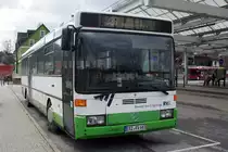 Bus Schwarzenberg / Bus Erzgebirge: Mercedes-Benz O 407 (ERZ-RV 681) der RVE (Regionalverkehr Erzgebirge GmbH), aufgenommen im Februar 2020 am Bahnhof von Schwarzenberg / Erzgebirge.