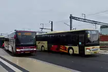 Wegen SEV auf der Strecke Ettelbrück – Luxemburg kommt es Zeitweise zu Engpässen am Busbahnhof in Mersch.  JC 6023, Setra S 416 LE von Josy Clement und EW 4308 Setra S 418 LE von Voyages pletschette am Busbahnhof in Mersch. 14.03.2020 