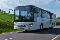 SL 3463, Setra S 415 UL von Sales Lentz, gesehen nahe Wiltz. 16.03.2020